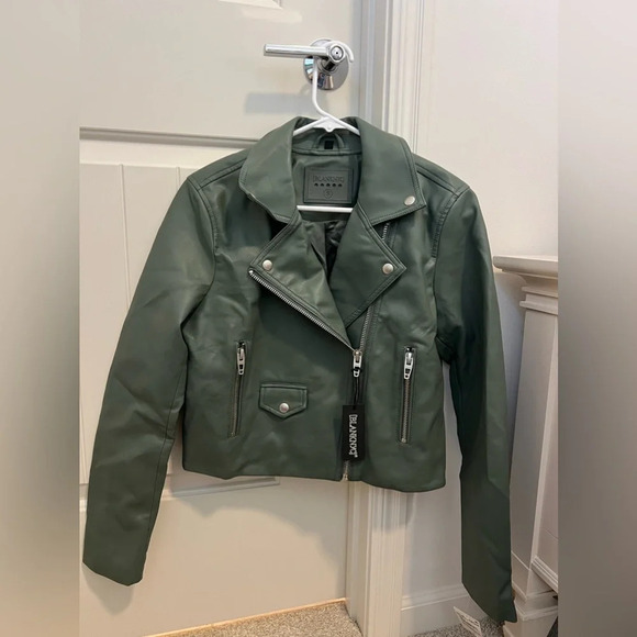 NWT Blank NYC Faux Leather Crop Moto Jacket in Olive Green size S - Picture 3 of 5